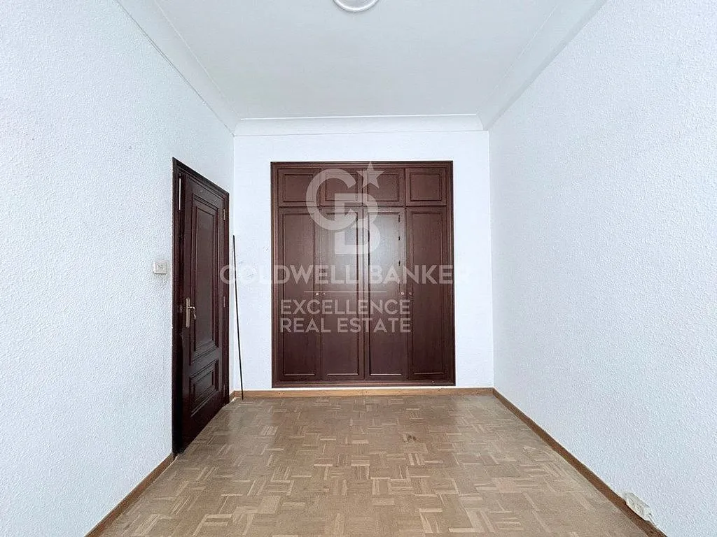 hallway_entrance