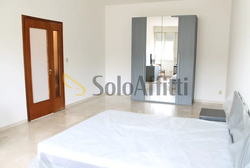 Chambres - Shared Apartment with Modernised Rooms in City Centre