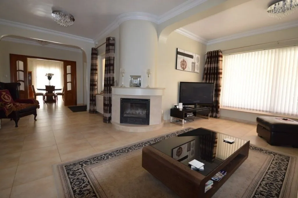 Elutuba - Luxury Villa with Pool in Cabo Roig, Valencia