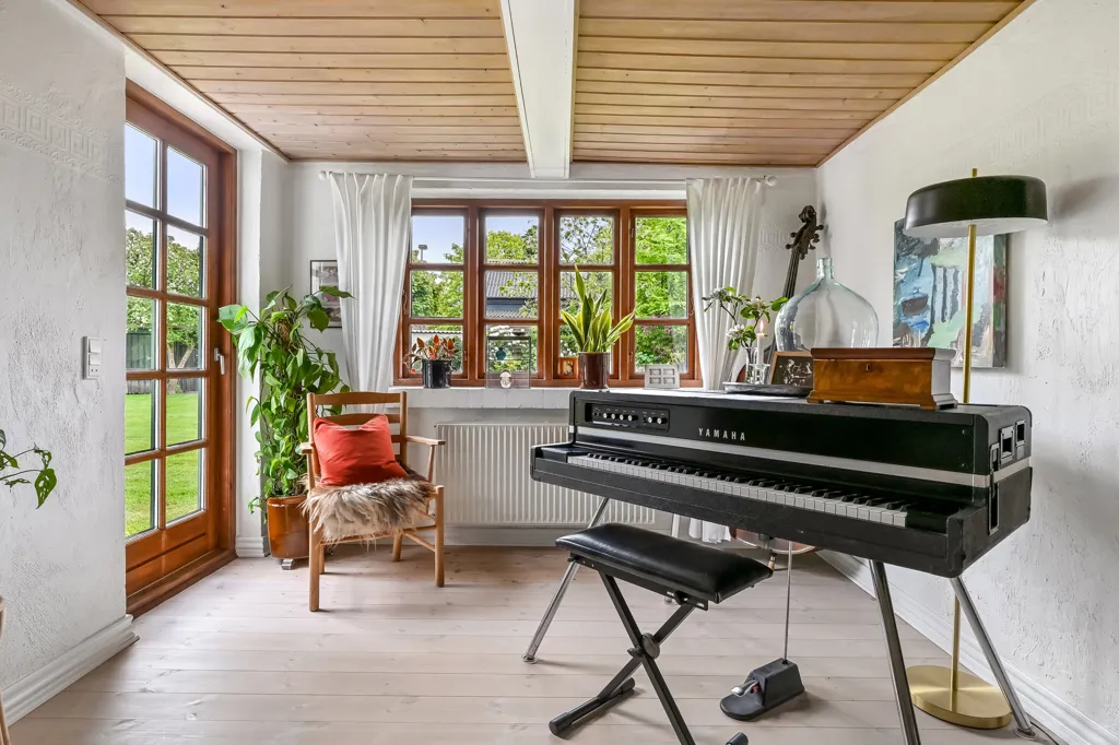 Elutuba - Historic Villa with Garden in Snejbjerg