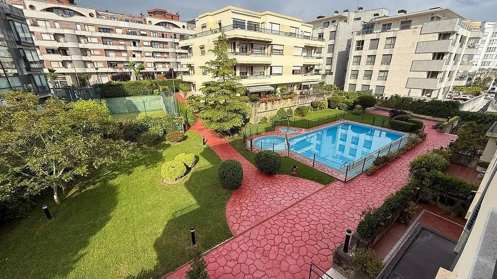 Vue aérienne - Apartment with Pool and Sea View in Castro Urdiales