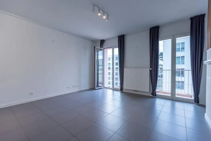 Pièces - Appartement avec Vue sur le Canal à Bruxelles