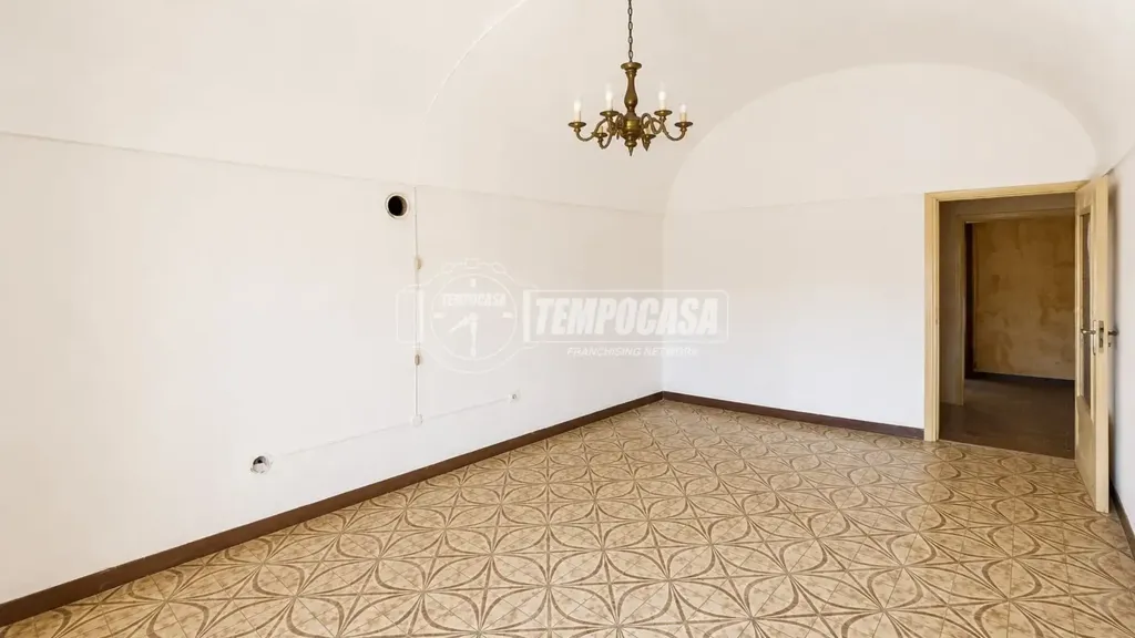 Pièces - Terraced House with Garden in Vesignano