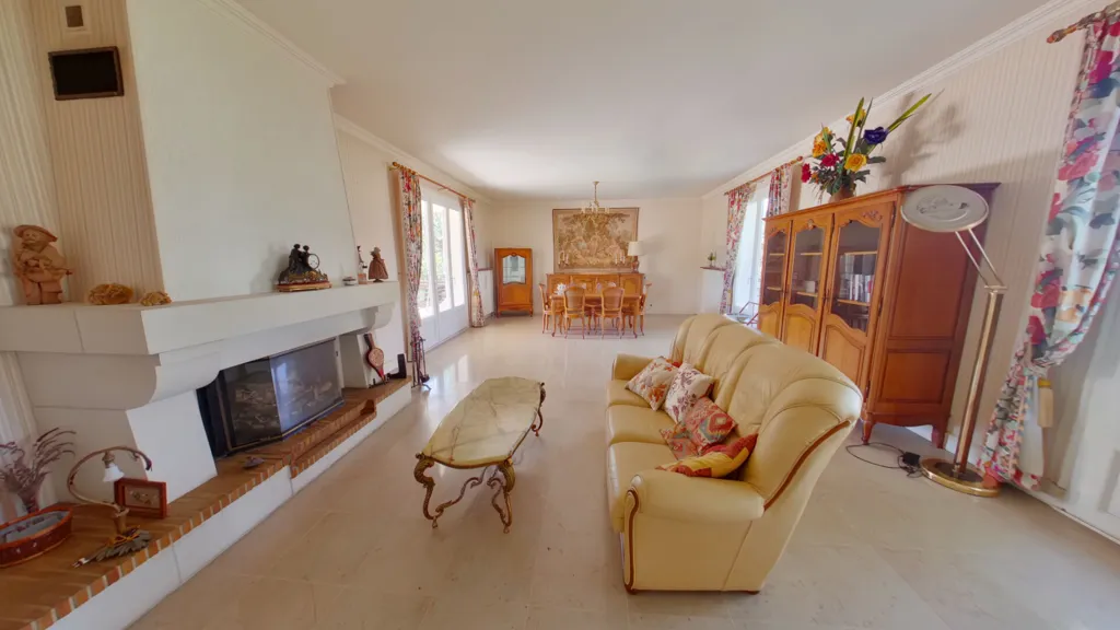 Elutuba - Family House with River Access in Quiet Area