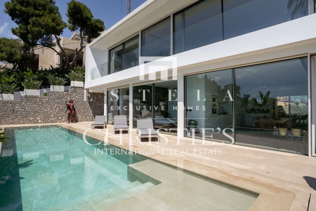 Piscine - Luxury Villa with Infinity Pool in Talamanca