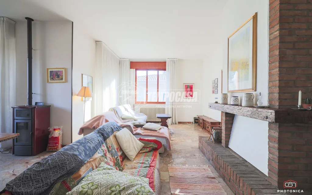 Séjour - Luxury Villa with Private Garden in Forlì