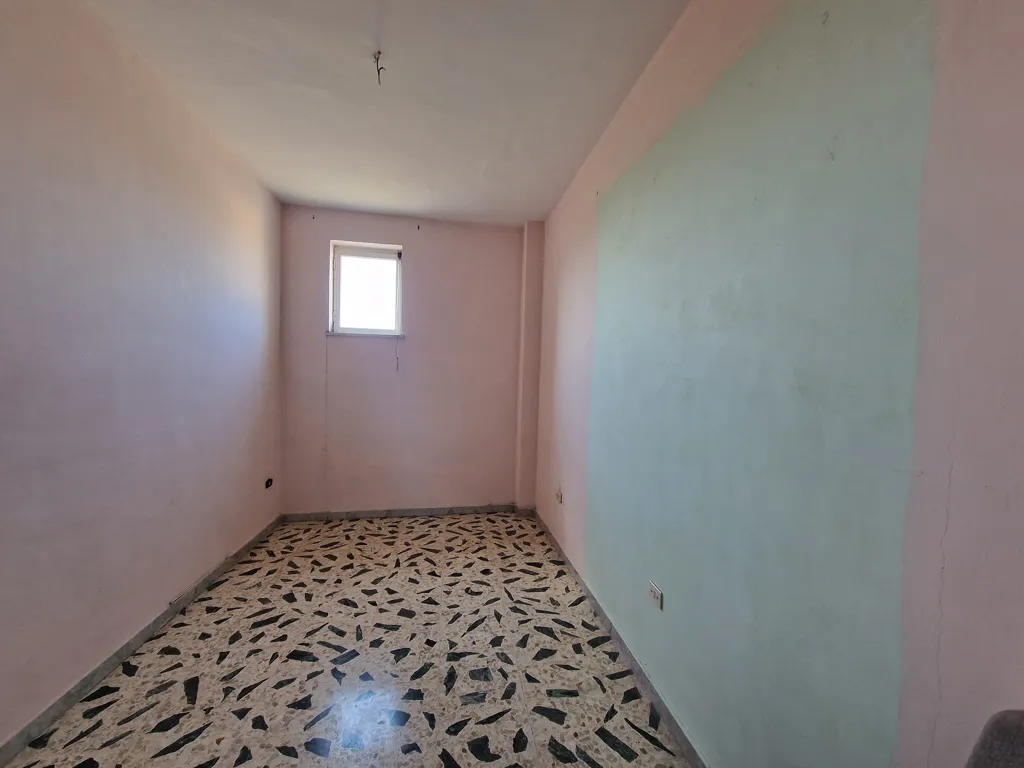 Stanze - Apartment to Renovate in Pompeii
