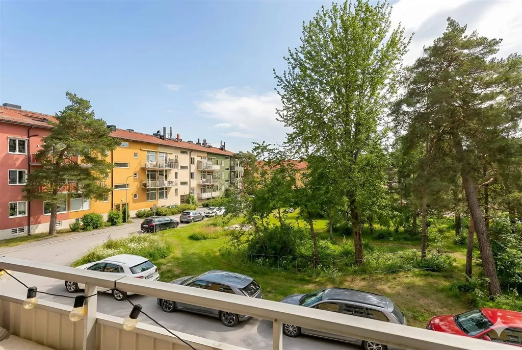 Balcon - 2-Bedroom Apartment with Two Balconies in Bromma