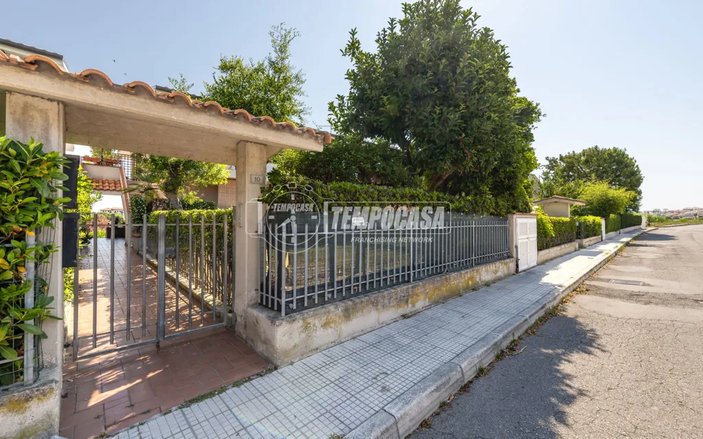 Extérieur - Bright Trilocale with Terrace in Numana