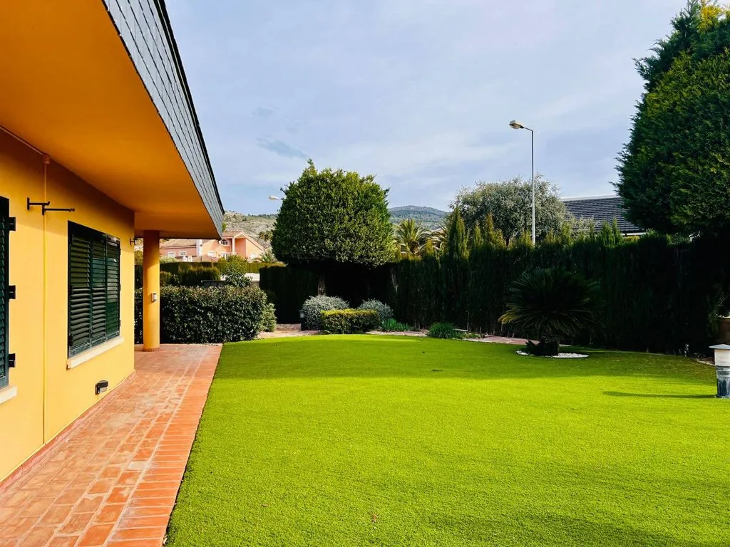 Jardin - Detached House with Pool in Ibi