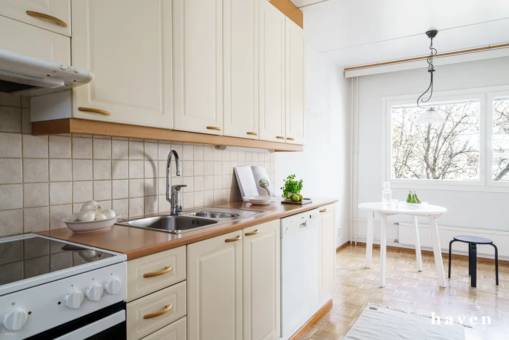 Cuisine - Valuable Apartment with Garden in Lapila, Kerava