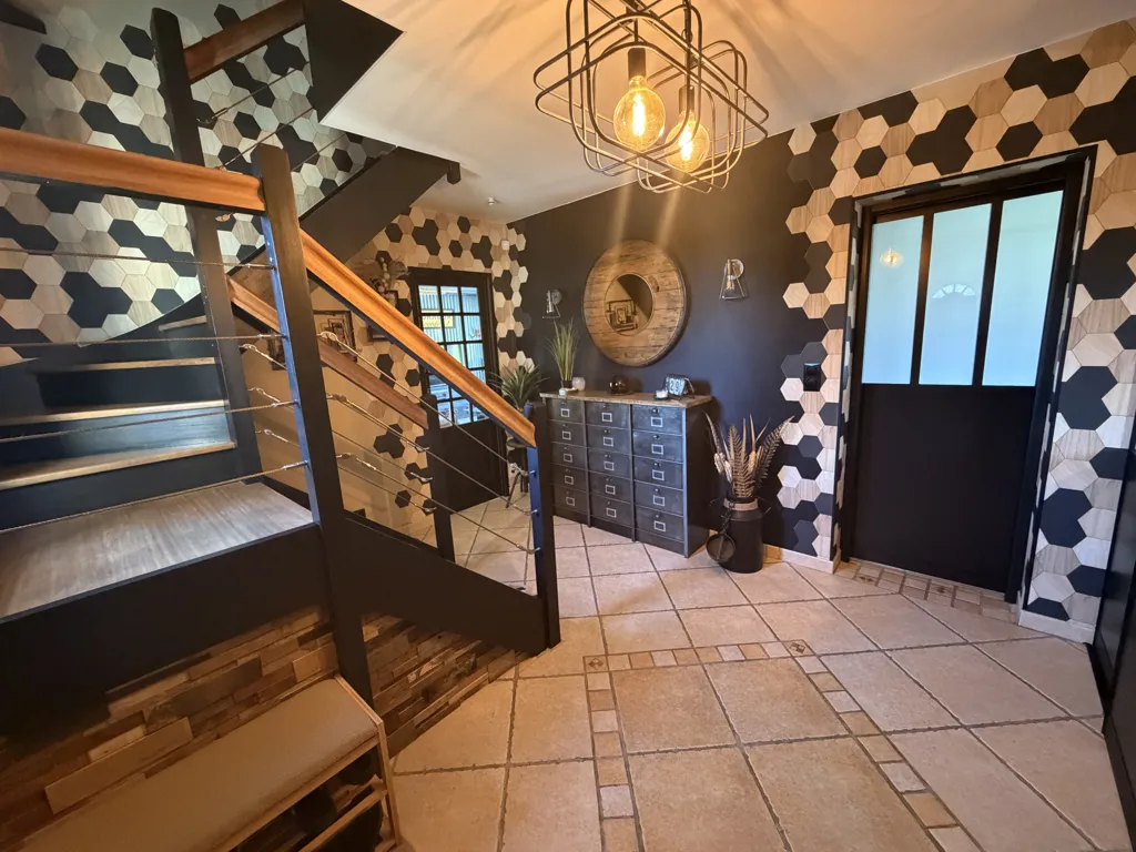 hallway_entrance