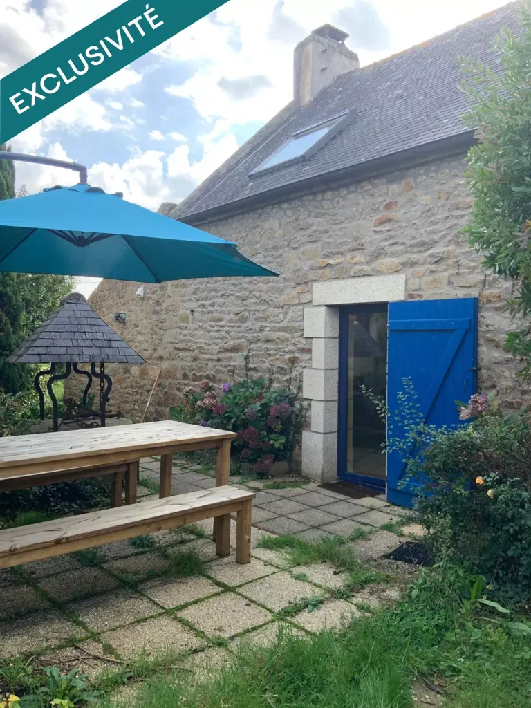 Terrace - Charming 1950s Stone House in Riantec