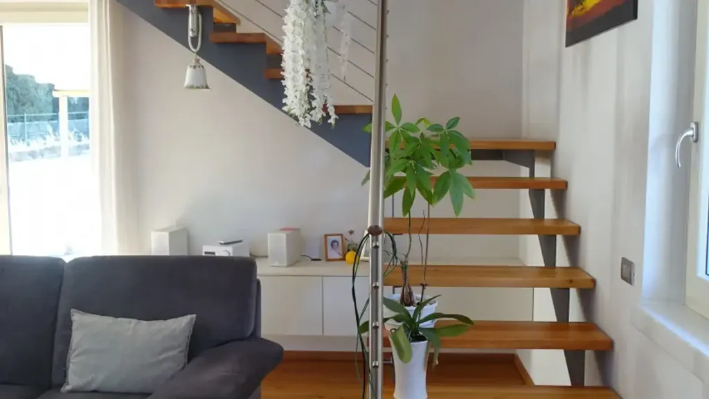 Pièces - Modern Villa with Garden in Cavedago