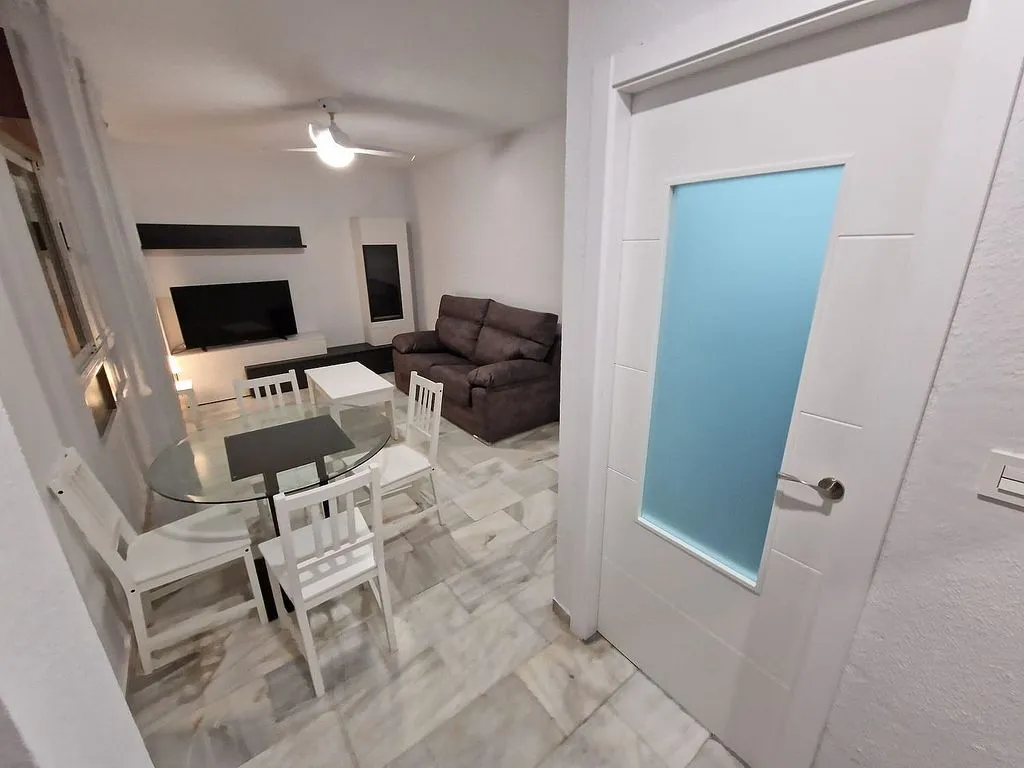Söögituba - 1-Bedroom Flat with Pool in Gójar