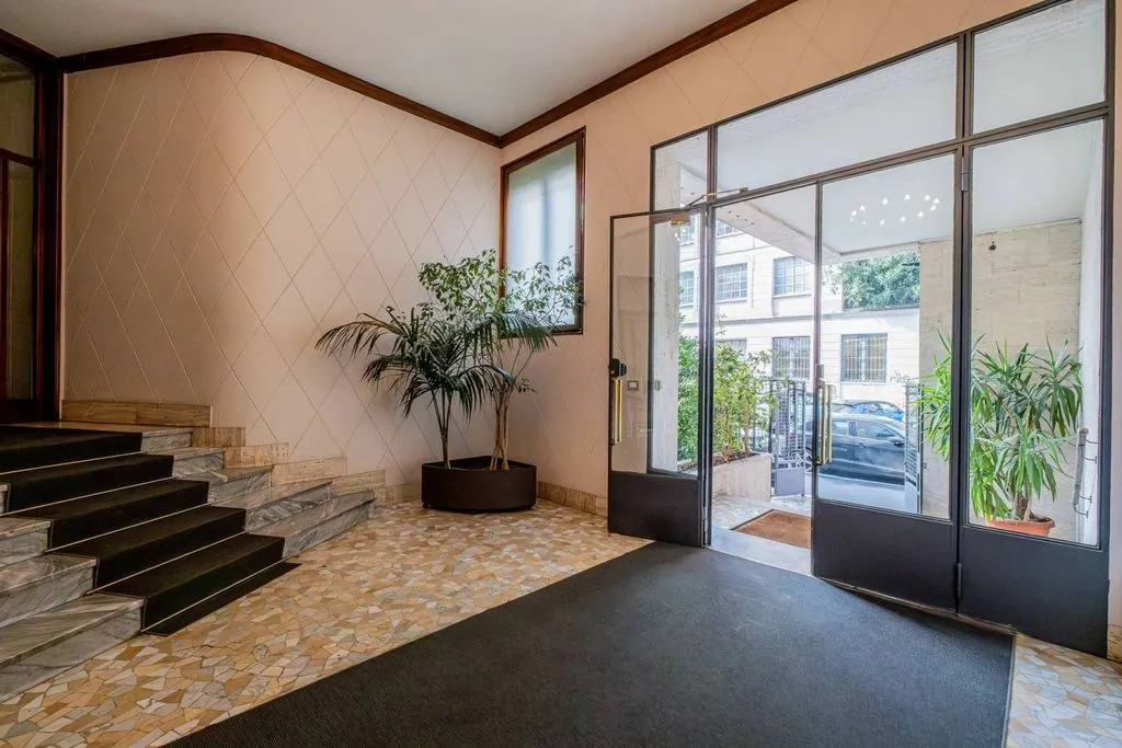 Hallway - Luxury Flat to be Restructured in Milan