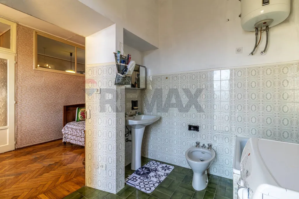 Salles de bain - Triplex Villa with Garden in Occhieppo Superiore