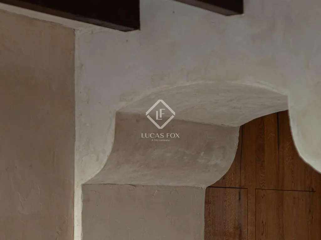 Esik - Renovated Villa with Pool in Es Llombards