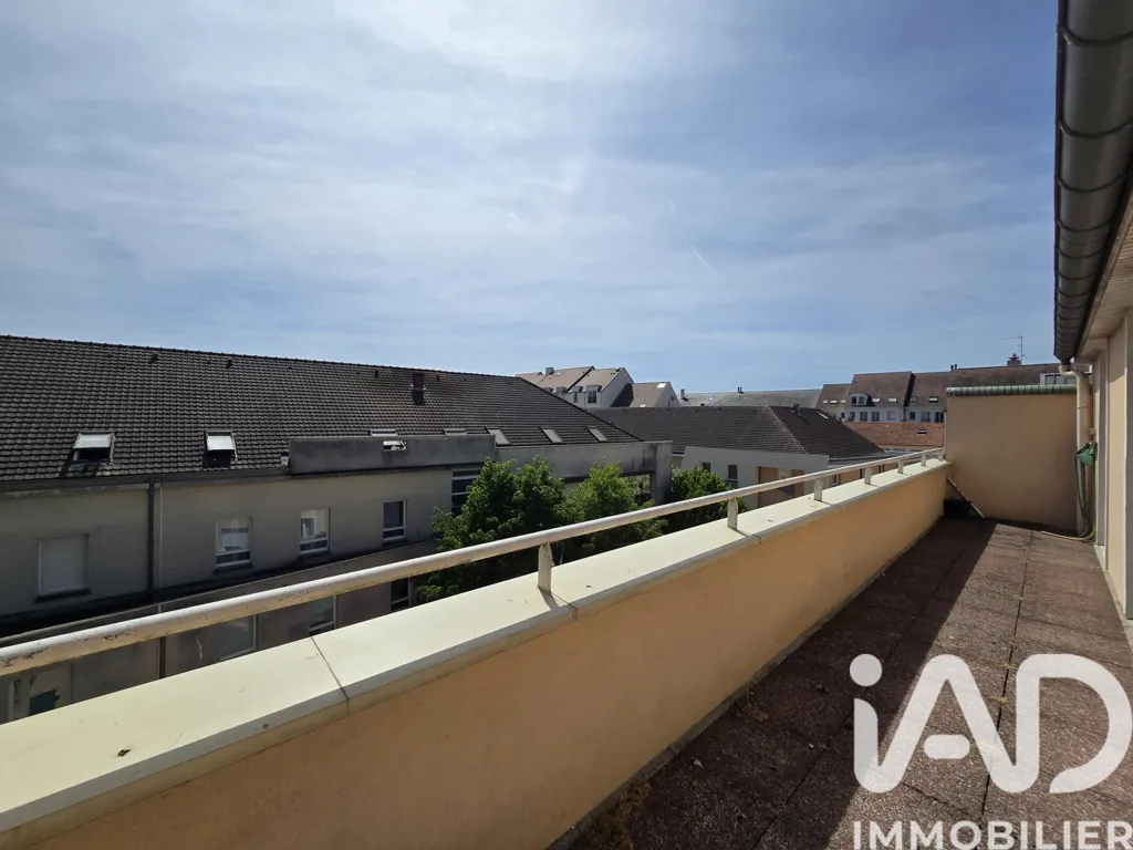 Balcon - Duplex avec Terrasse au Calme à Meaux