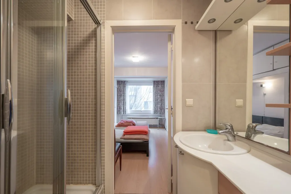 Salles de bain - Appartement à Rafraîchir à l'Angle de la Rue d'Ypres