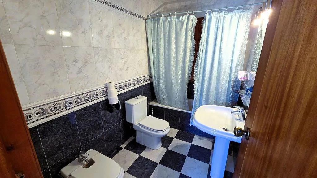 Vannitoad - Rustic Chalet with Pool in Órgiva