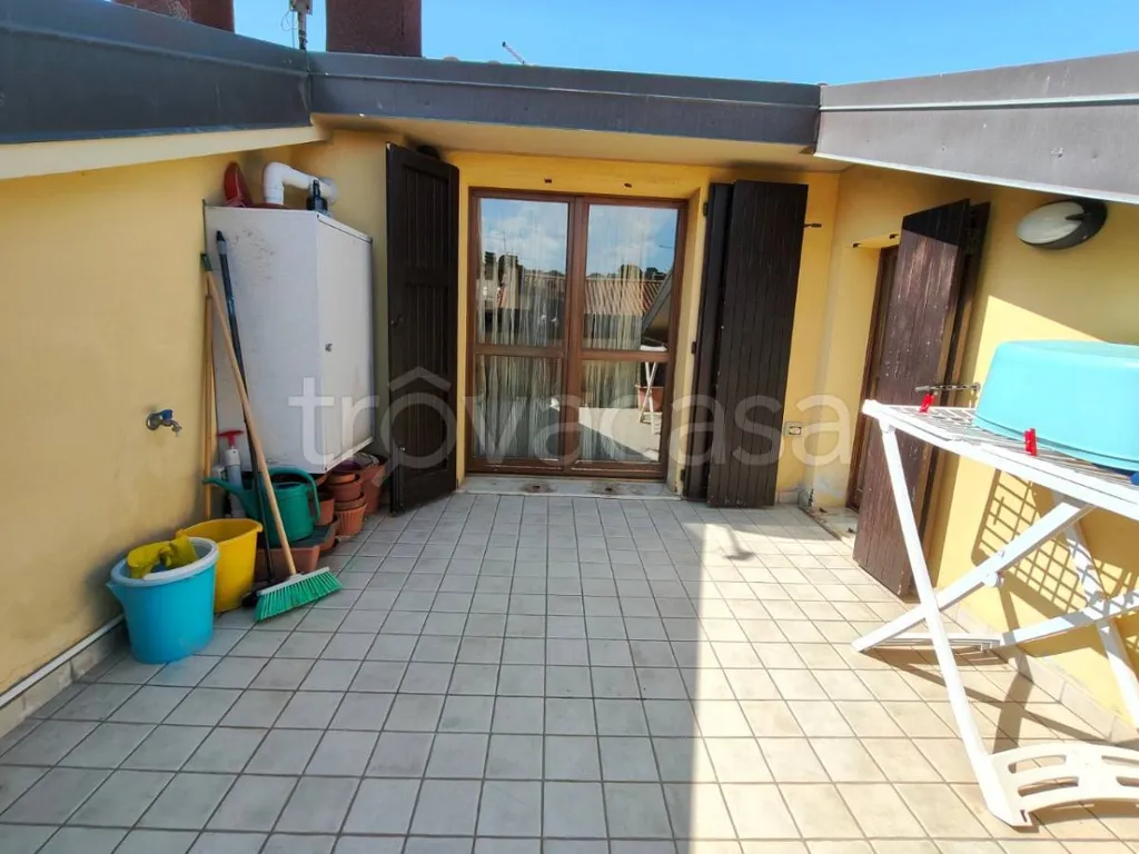 Terrasse - Terraced Apartment with Balcony in Pesaro