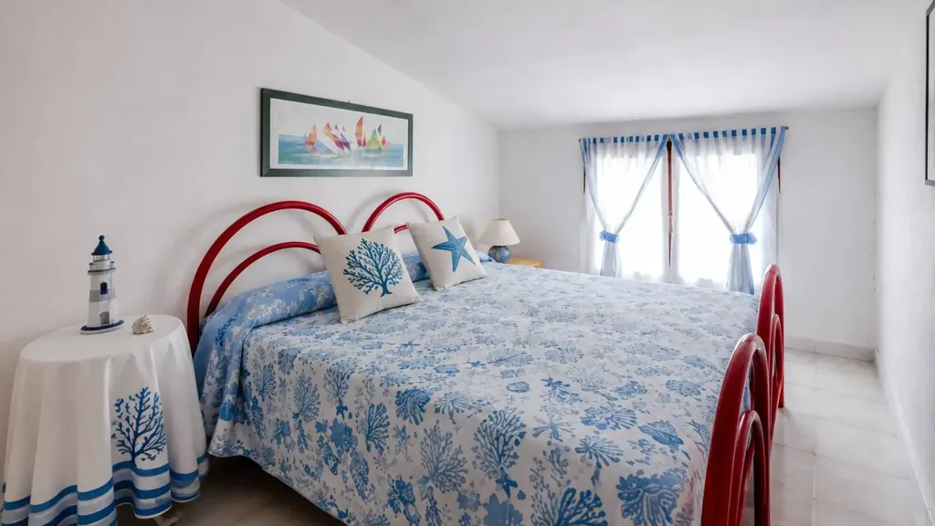 6-room house in IT