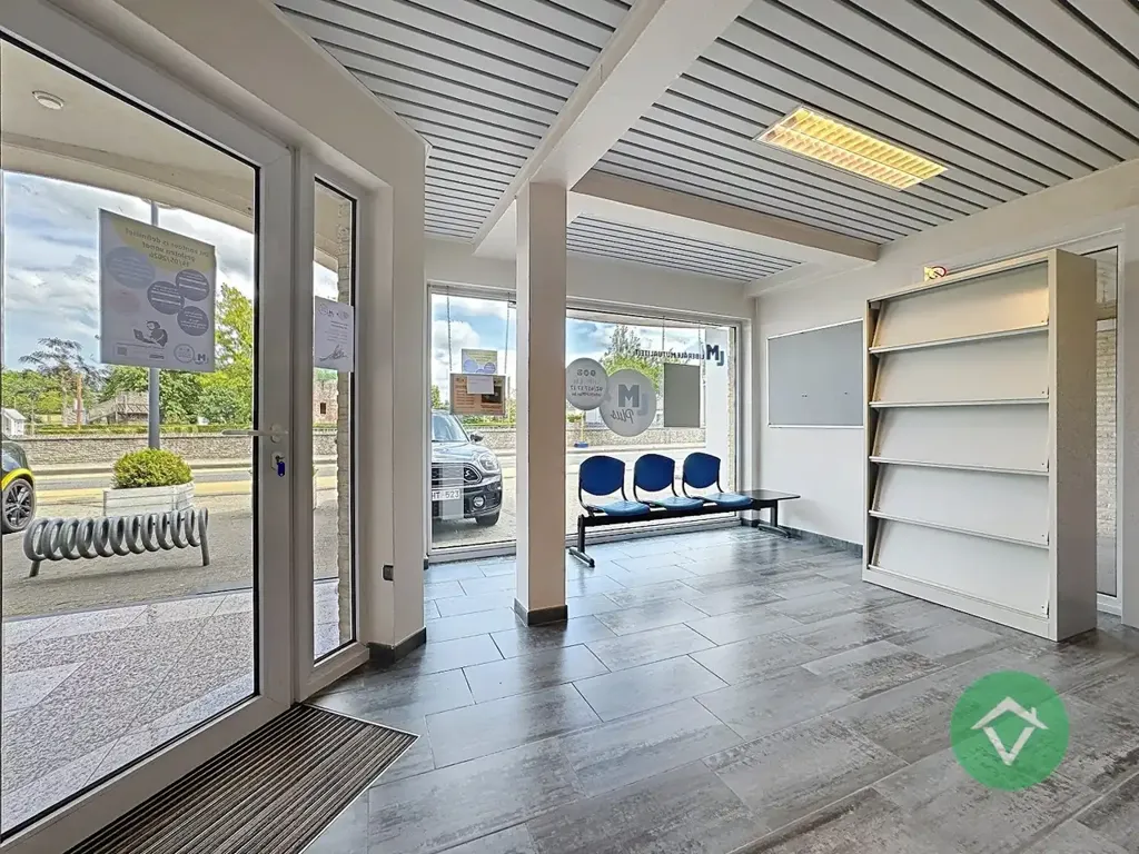 Entrée - Espace de Bureau à Oudenburg avec Réception