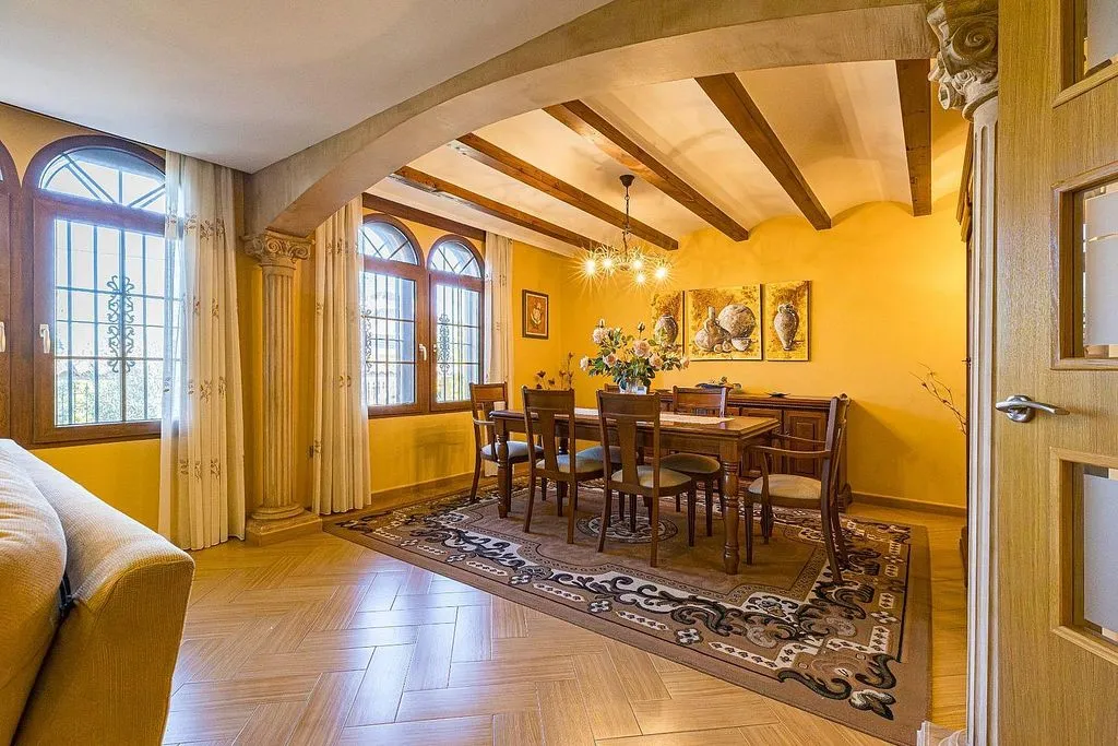Dining Room - Chalet with Andalusian Patio in Barriomar