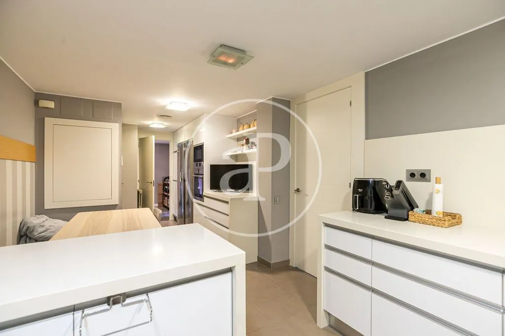 Cuisine - Luxury Flat with Terrace in Tres Torres, Barcelona