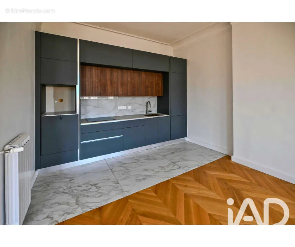 Cucina - Characterful Apartment with Balcony in Avignon