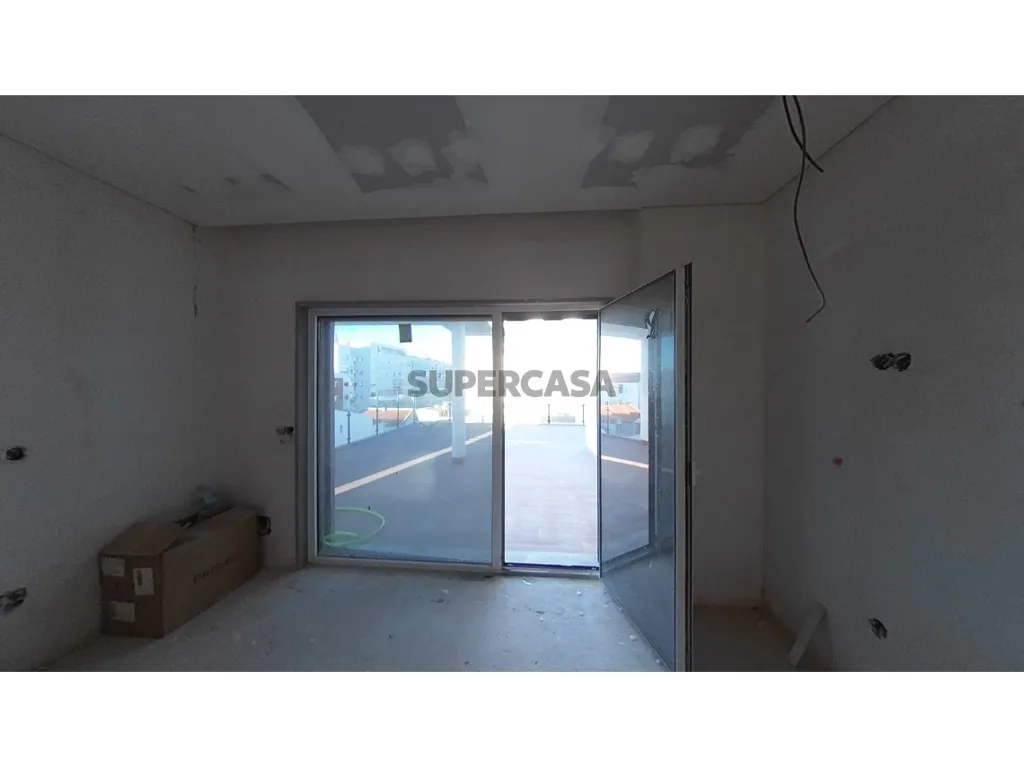 Toad - Modern Apartment with River View in Barreiro