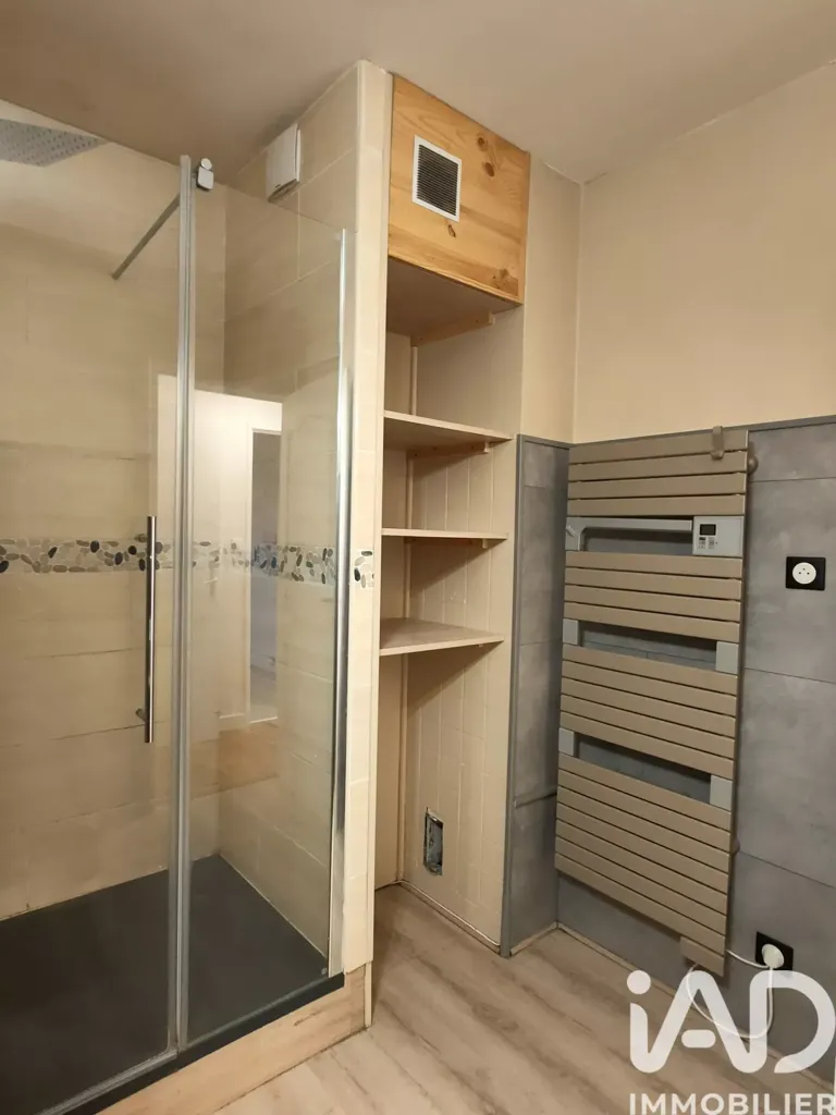 Salles de bain - Appartement Lumineux avec Balcon à Limoges
