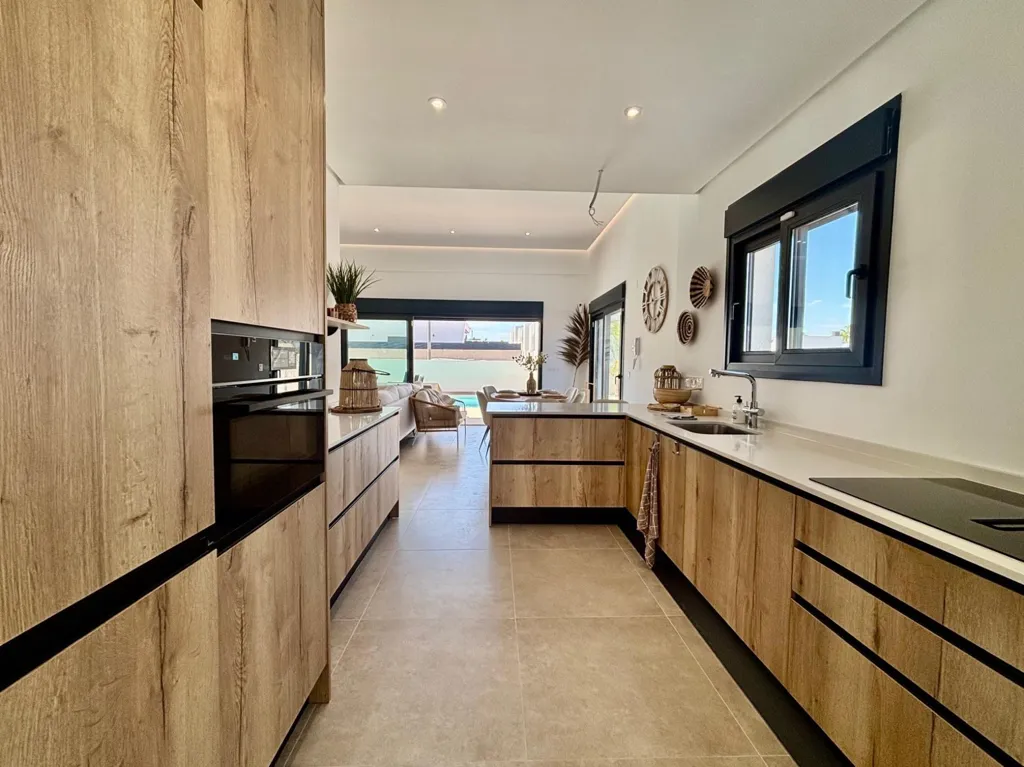 Köök - New-Build House with Pool in Rafal