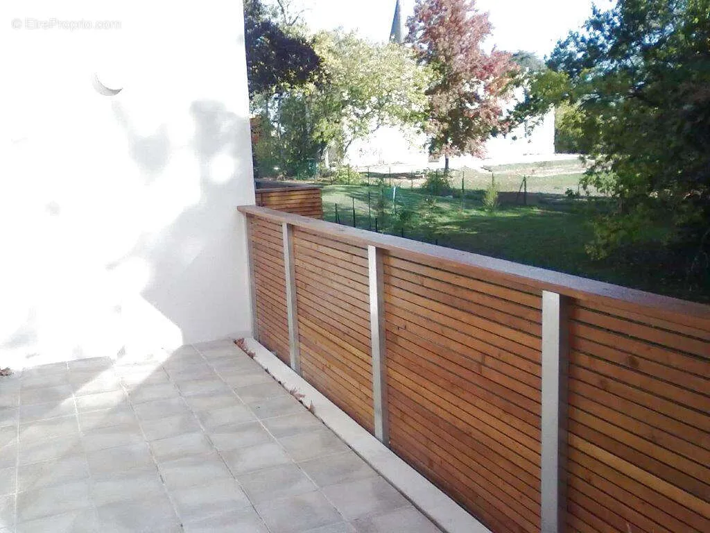 Rõdu - T3 with Loggia in Mérignac