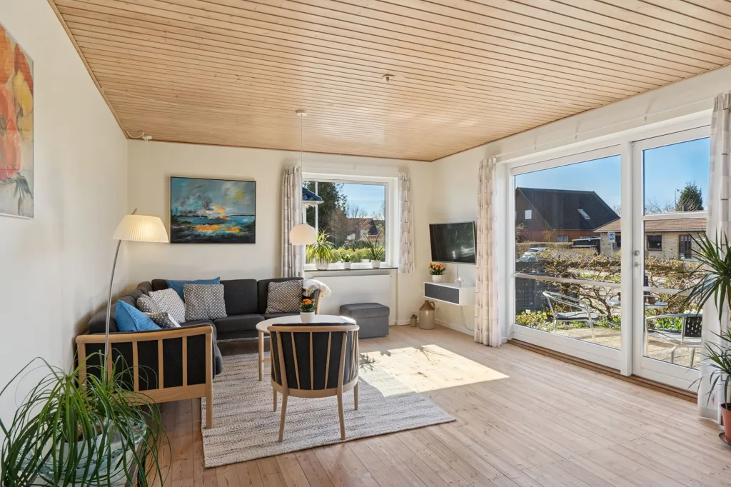 Séjour - Detached Villa with Garden in Brøndby