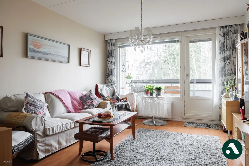 Séjour - Two-Room Flat with Glazed Balcony in Tampere