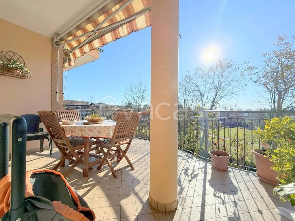 Terrass - Two-Level Apartment with Terraces in Rivalta di Torino