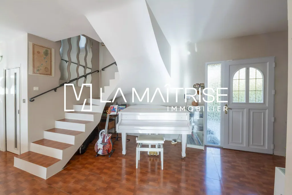 Rooms - Villa with Sea View in Marseille-9th