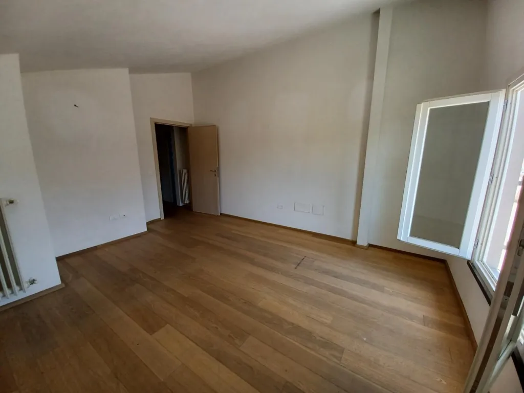 Stanze - Fully Renovated Apartment with Terrace in Vinci