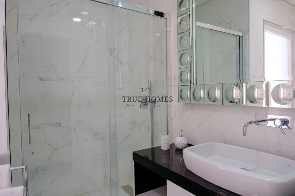 Salles de bain - Contemporary Villa with Pool in Aroeira, Almada