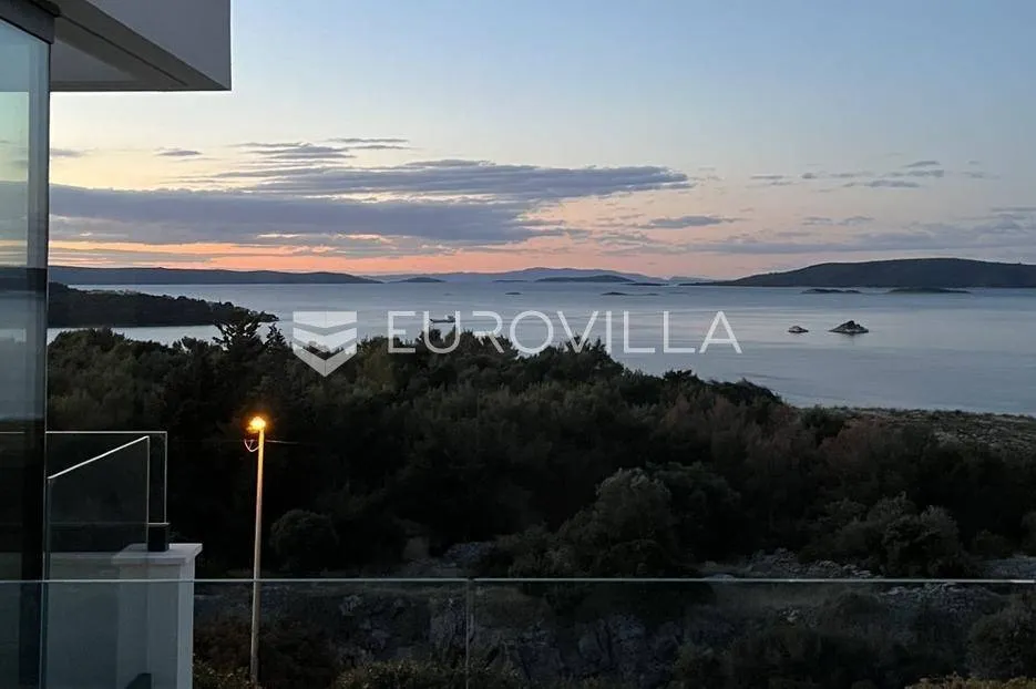 Balcon - Luxury Villa with Pool and Views in Seget, Trogir