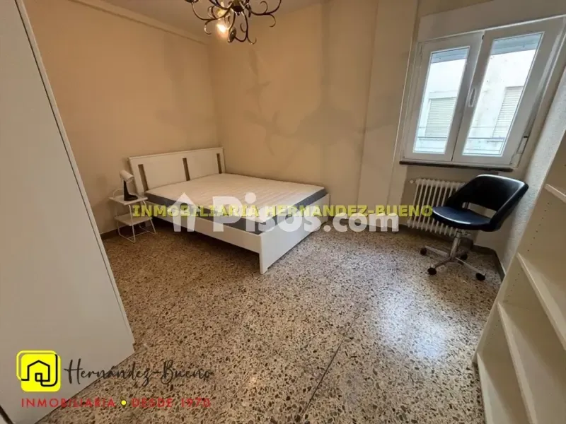 Magamistoad - Student-Friendly Flat with Balcony in Semicentro
