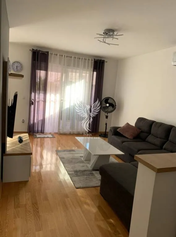 Elutuba - Apartment with Private Garden in Makarska Centre