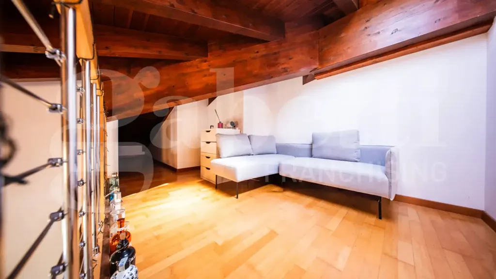 Pièces - Apartment with Balcony in Monte San Pietro