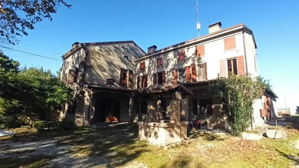 Extérieur - Rustic Farmhouse with Workshop in Cavezzo