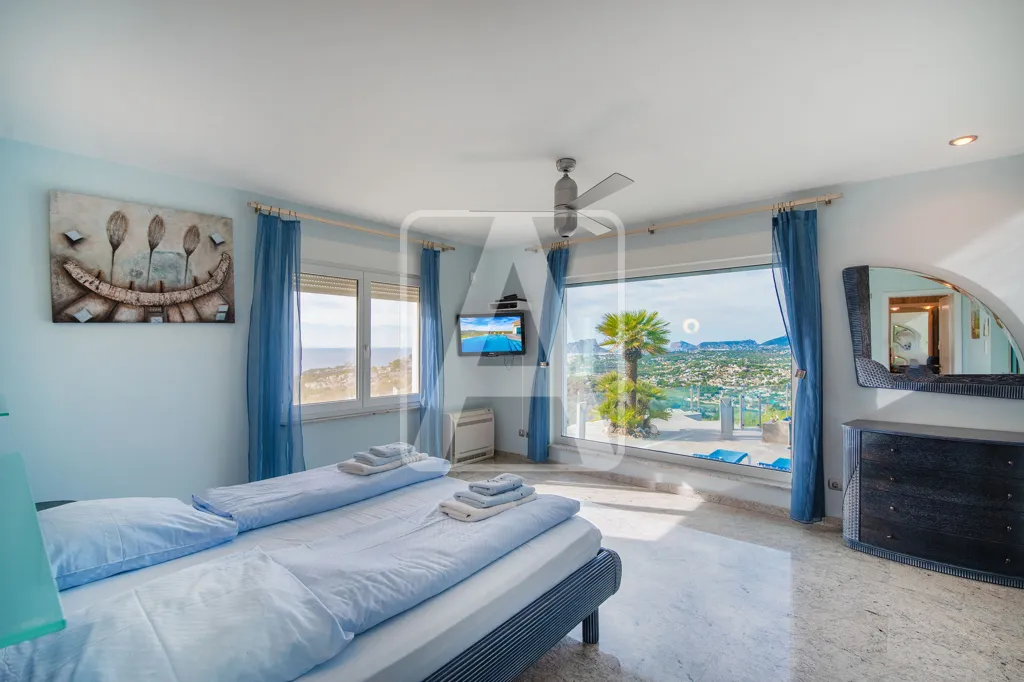 Chambres - Luxury Villa with Sea Views in Moraira