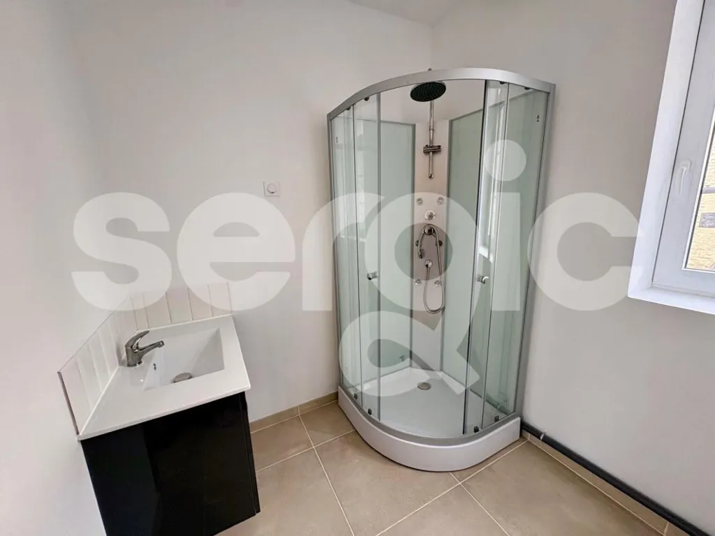 Bagni - Renovated 3-Bedroom House in Beuvry