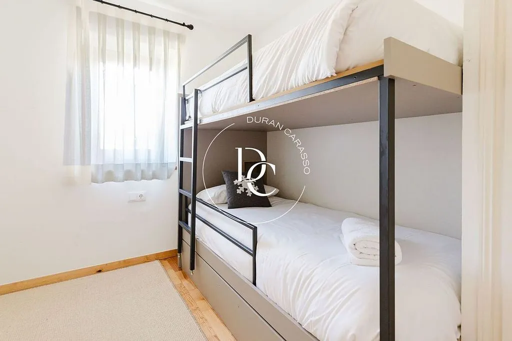 Chambres - Renovated Villa with Pool in Ger, Catalonia