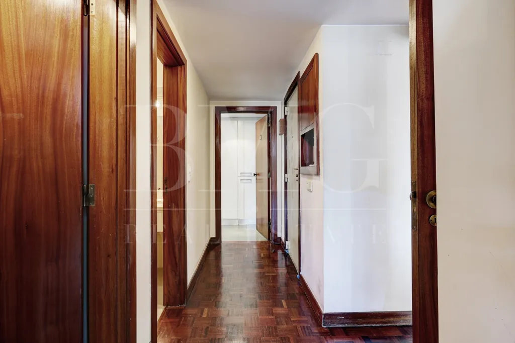 Entrée - Luxury Flat with Terrace in Telheiras, Lisbon